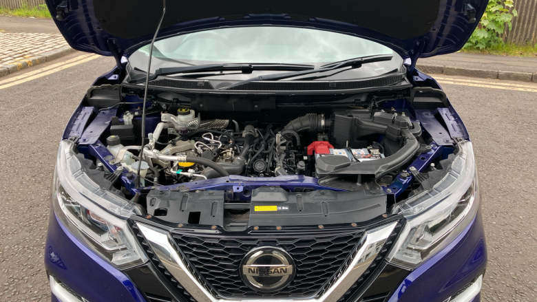 Nissan Qashqai 1.3 DiG-T N-Connecta 5dr Petrol Hatchback